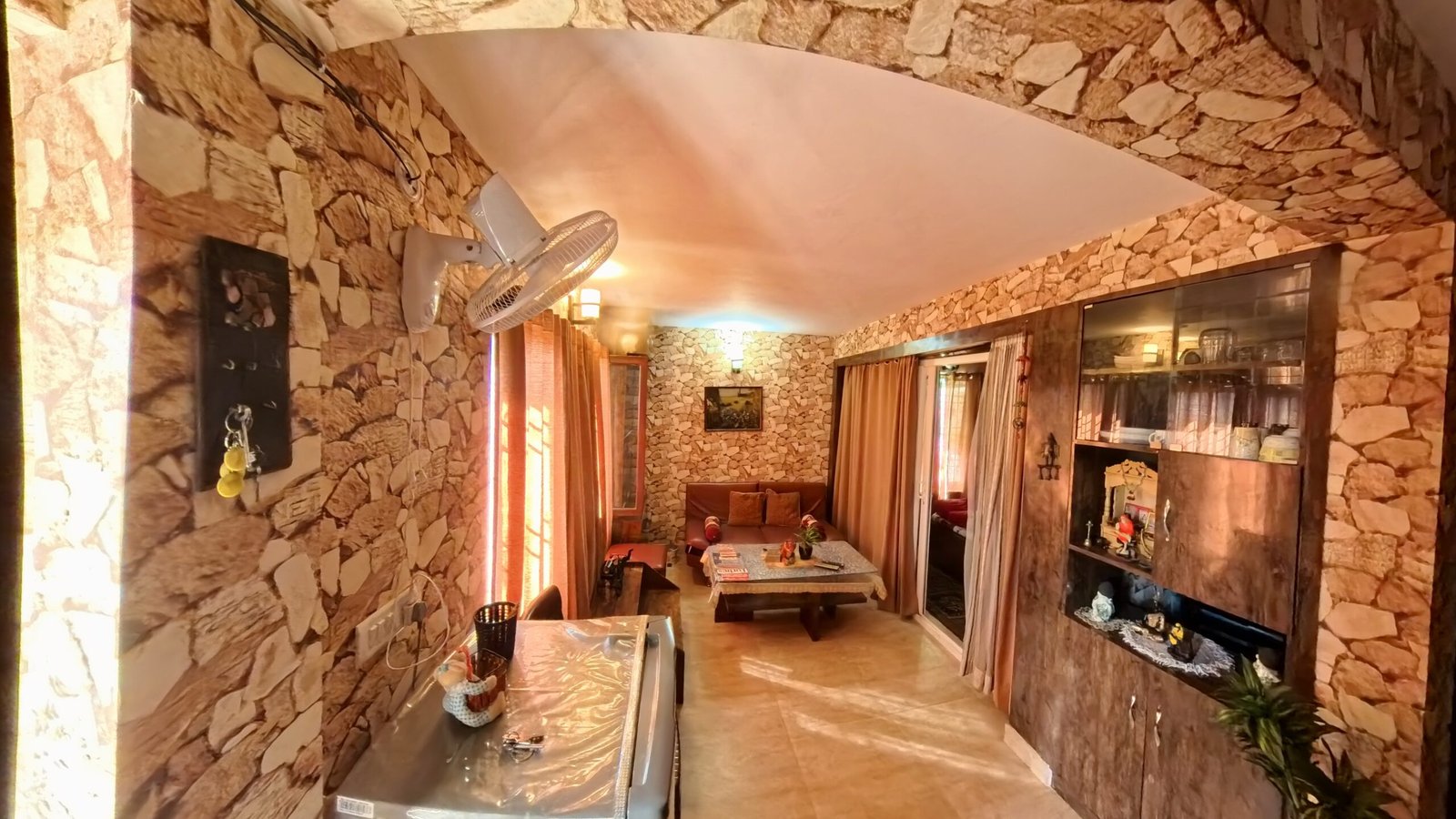 Triple Bed Comfort Room