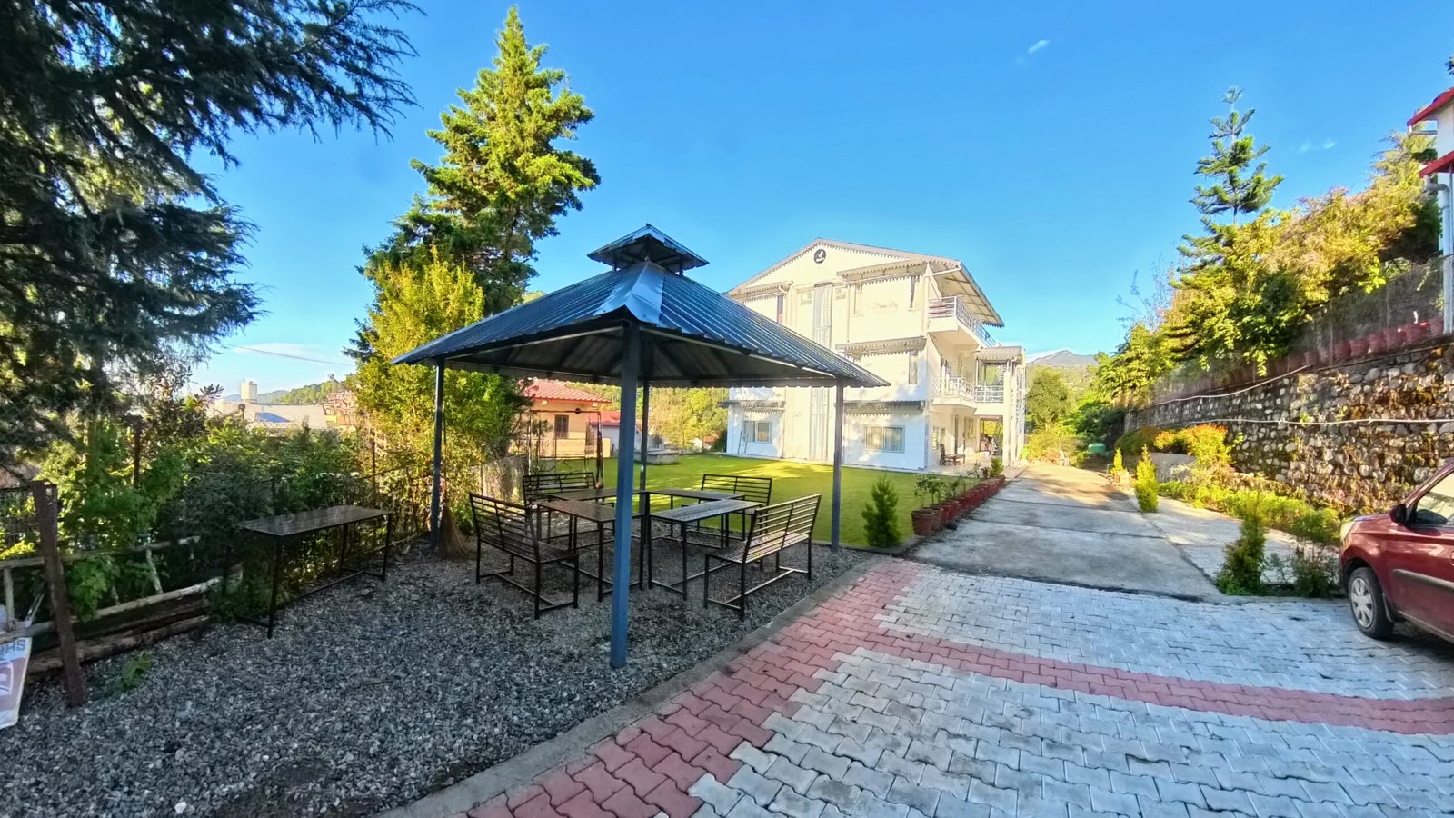 Quad-Bed Family Room
